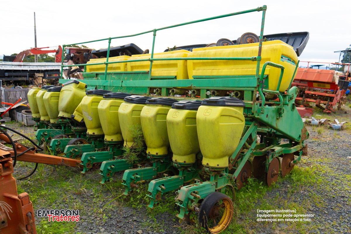 Plantadeira John Deere 1111
