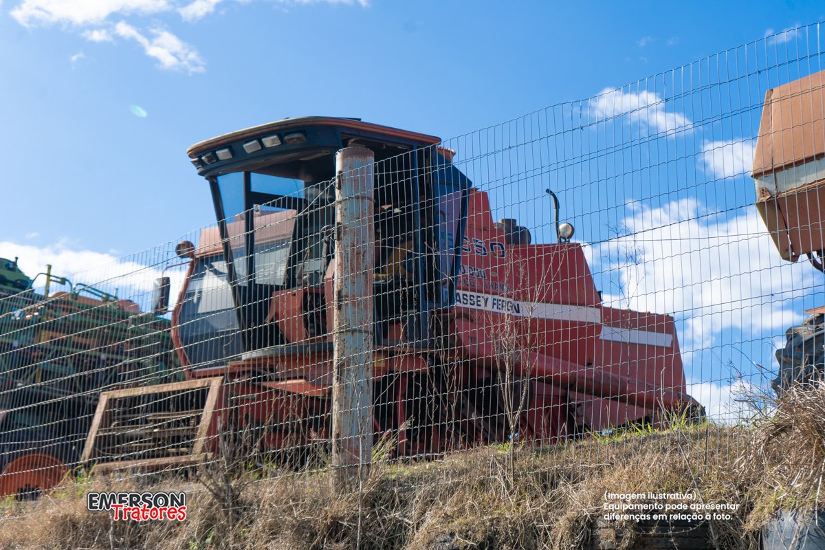 Colheitadeira Massey Ferguson MF 5650