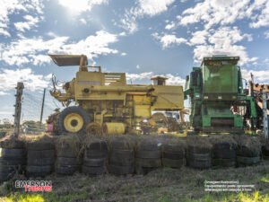 Colheitadeira New Holland 4040