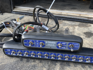 Kit de Controle de Taxa e Seção Trimble